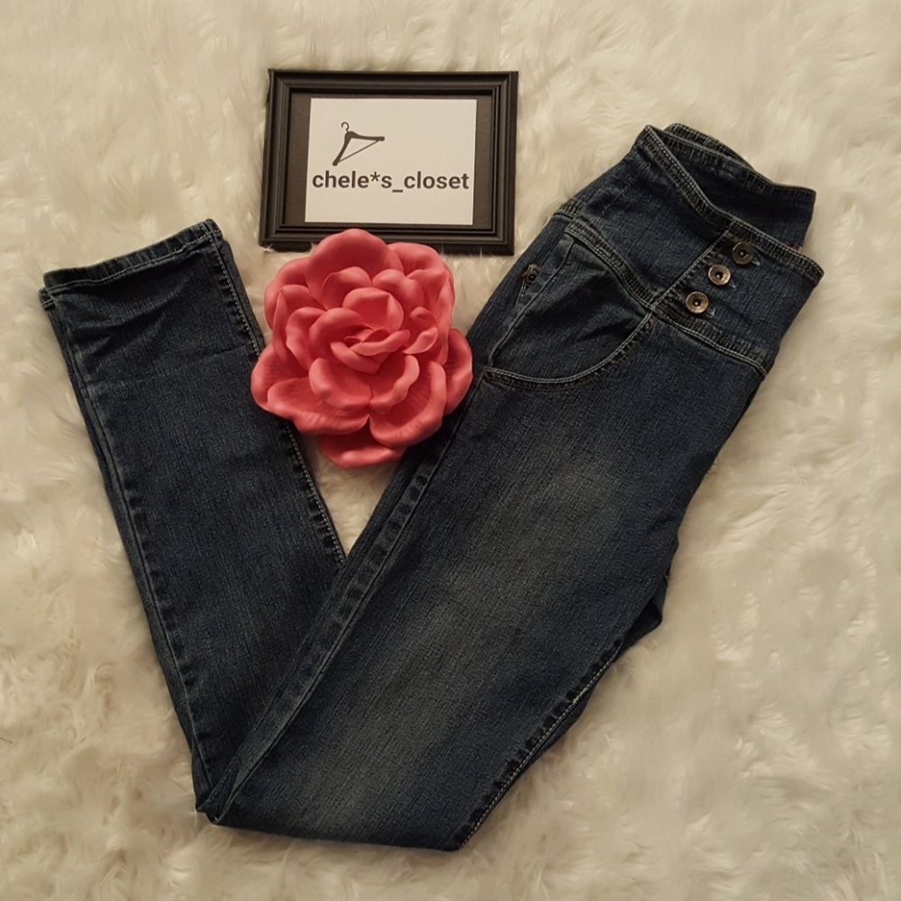 🌹4 for $20 Revolt high waist skinny jeans Jr's 11